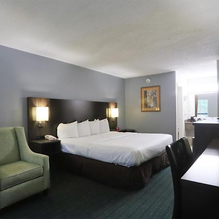 Greenville Inn & Suites Buitenkant foto
