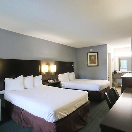 Greenville Inn & Suites Buitenkant foto