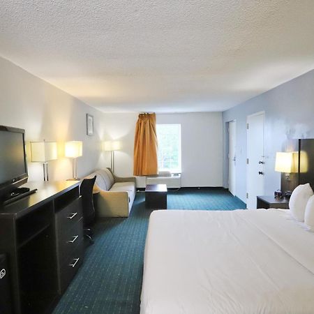Greenville Inn & Suites Buitenkant foto
