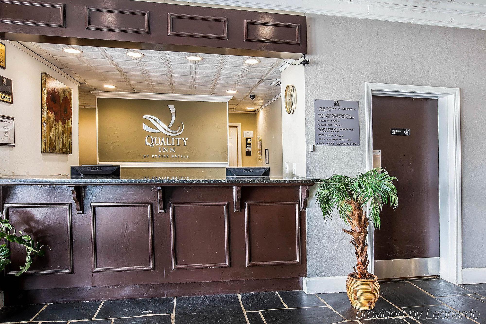 Greenville Inn & Suites Buitenkant foto