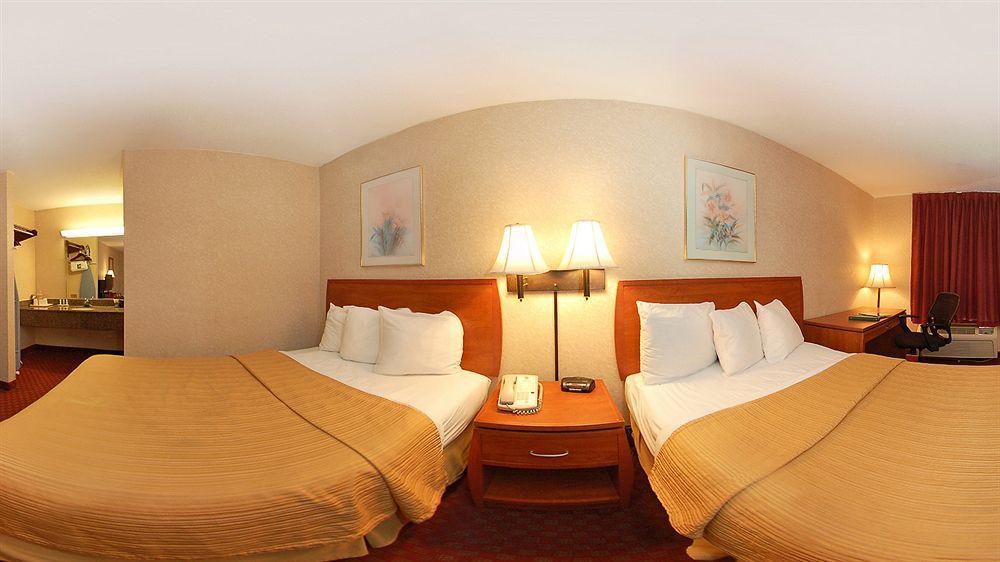 Greenville Inn & Suites Buitenkant foto