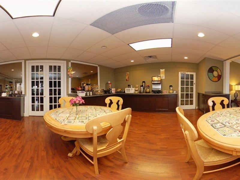 Greenville Inn & Suites Buitenkant foto