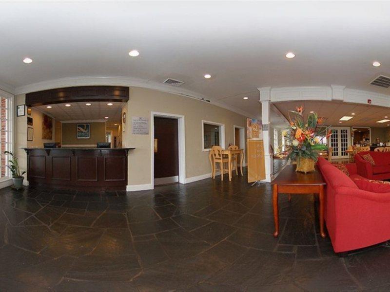 Greenville Inn & Suites Buitenkant foto