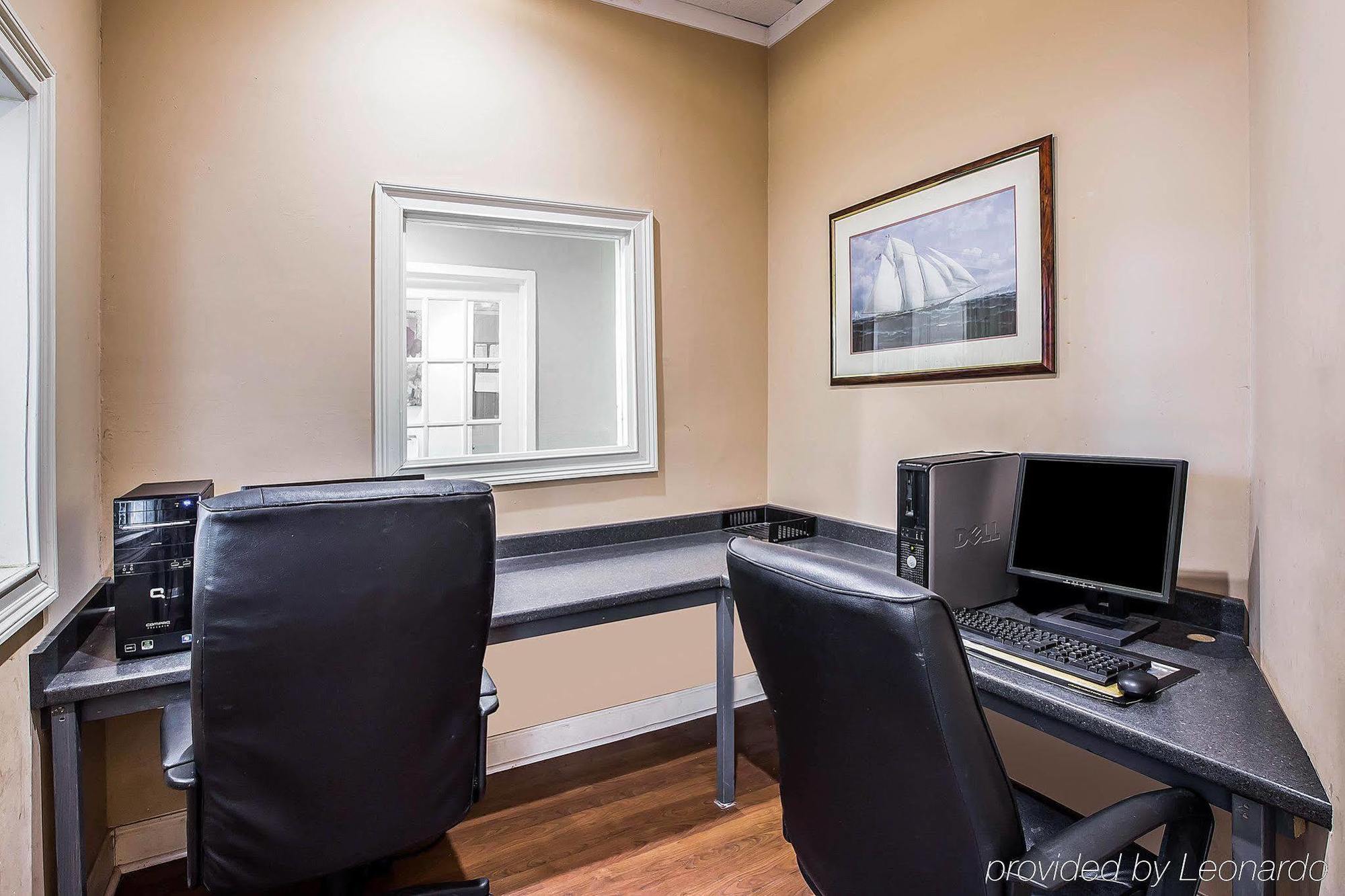 Greenville Inn & Suites Buitenkant foto